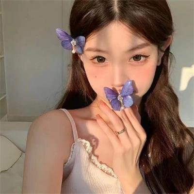 接近无限的白